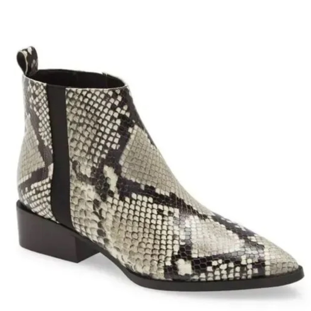 New no tags Marc Fisher Booties